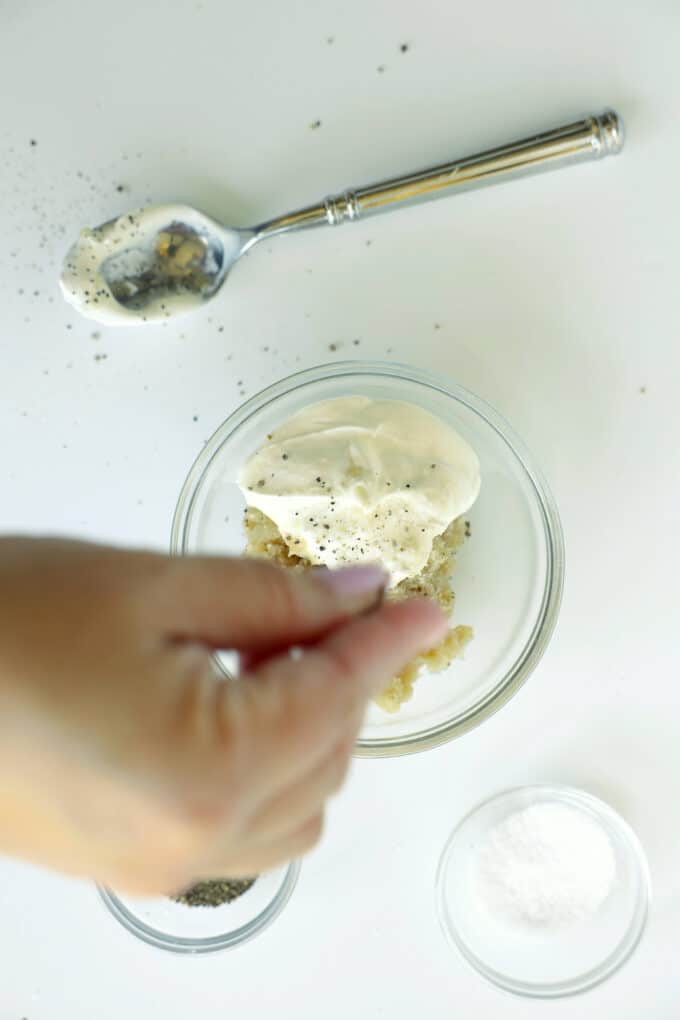 Adding black pepper to horseradish sauce ingredients