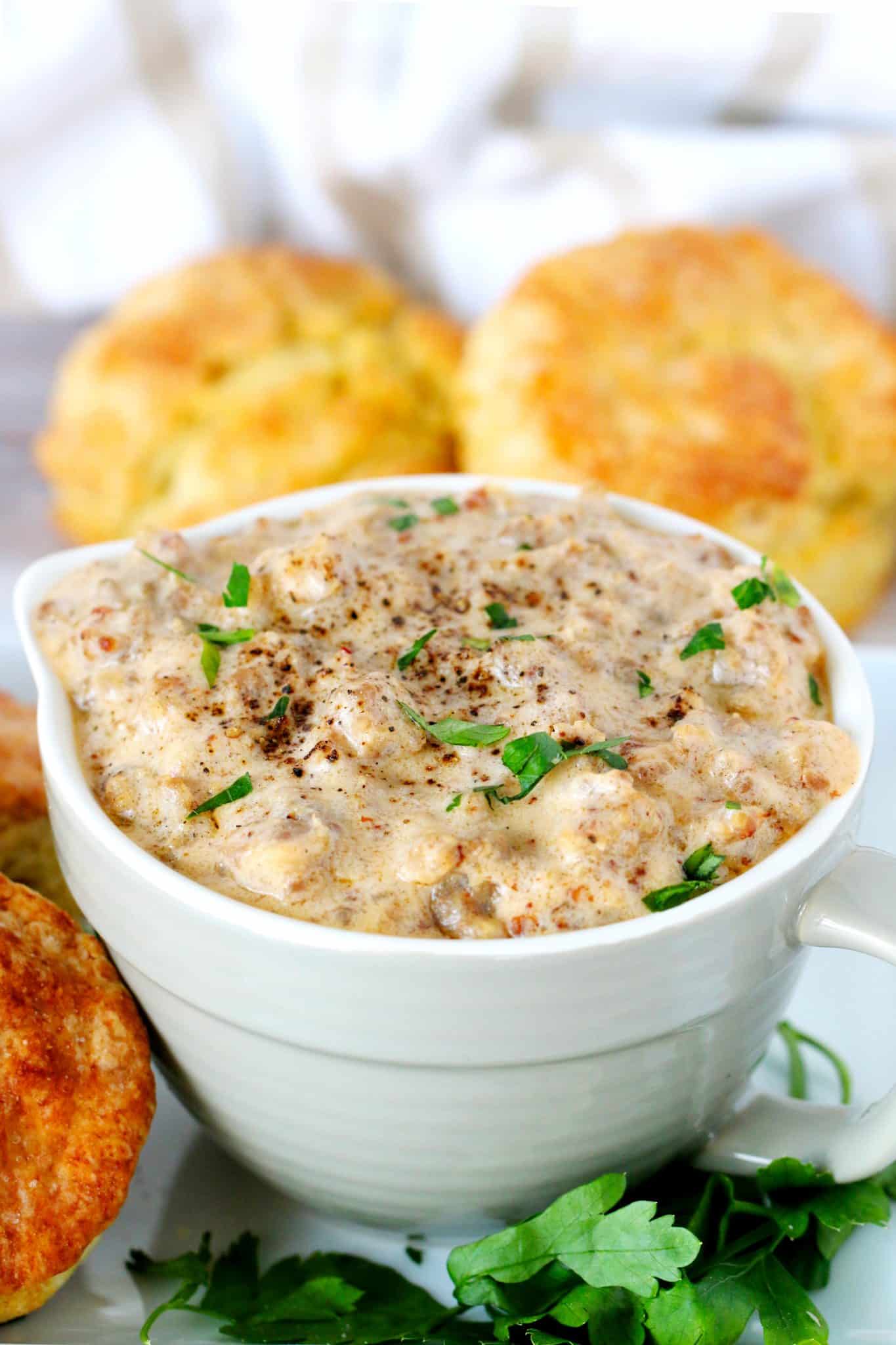 Sawmill Gravy Recipe with Sausage (20-Minutes!)