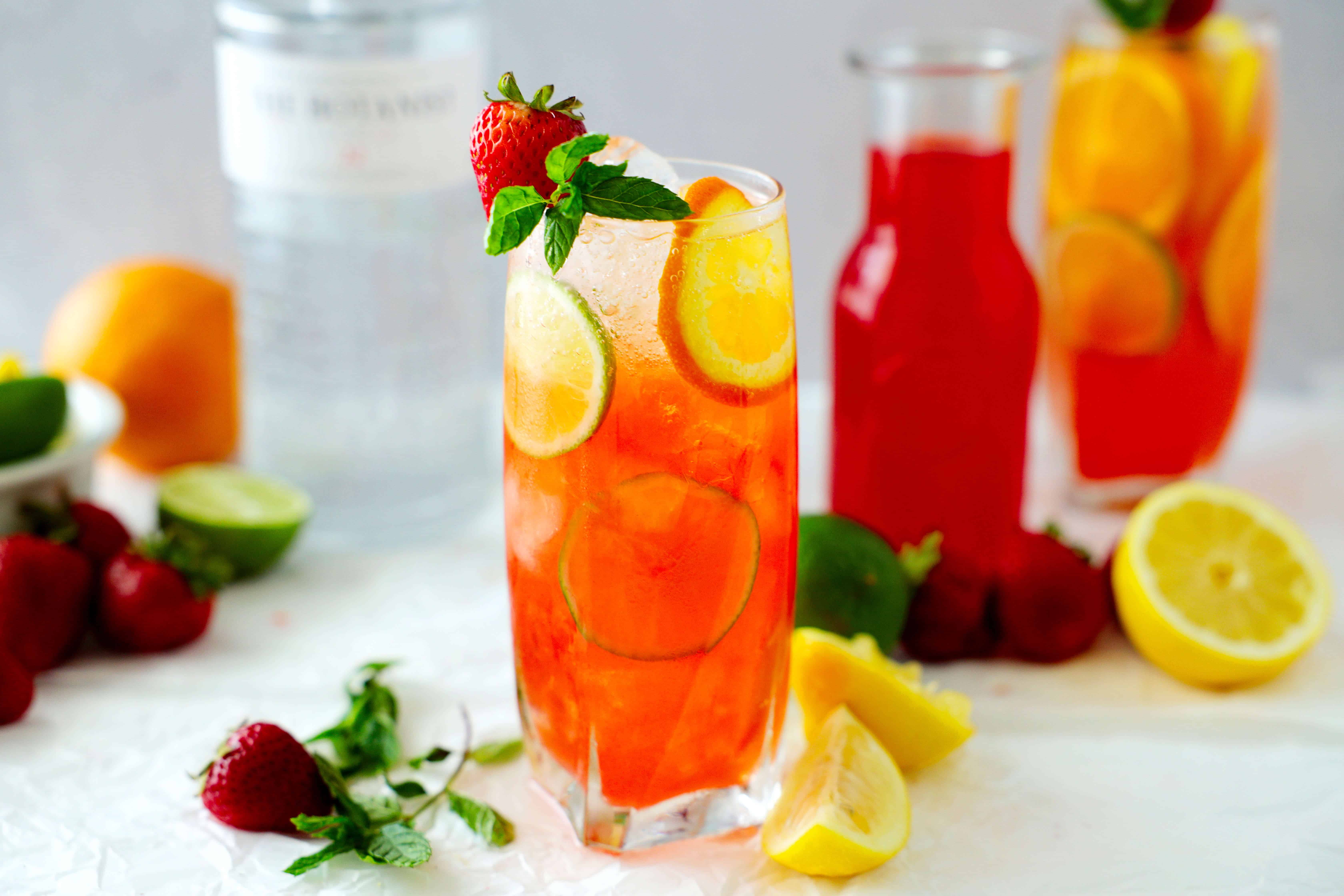 Gin Spritzer (Strawberry Gin Cocktail)